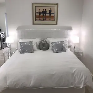 Summer Place, Constantia, Guest house